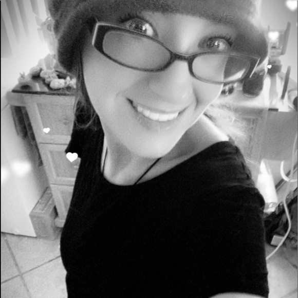 Meet your Posher, Vintage Bitch Gifts - Picture 6 of 16